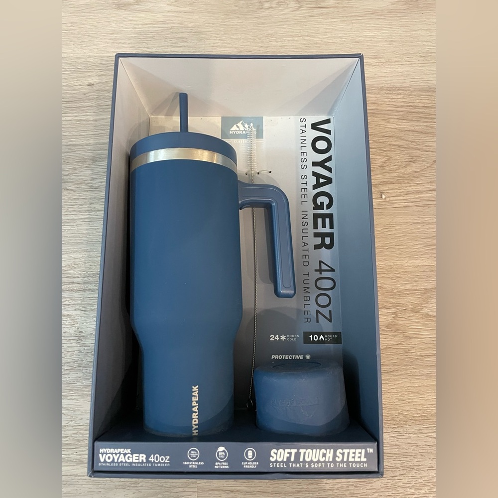 Hydrapeak Voyager- NWT Dark Blue 40oz Soft Touch Steel Water Bottle